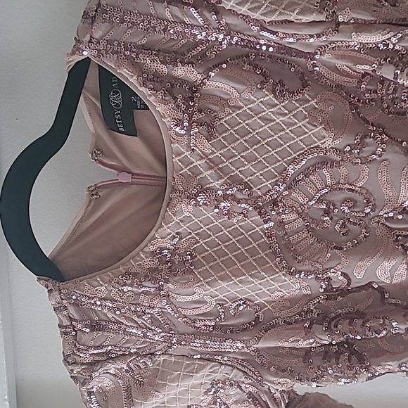 Blush modest sequin gown - Picture 4 of 4